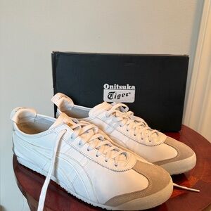 Onitsuka Tiger Mexico 66 by Asics Men's lace-up White leather Sneakers.
